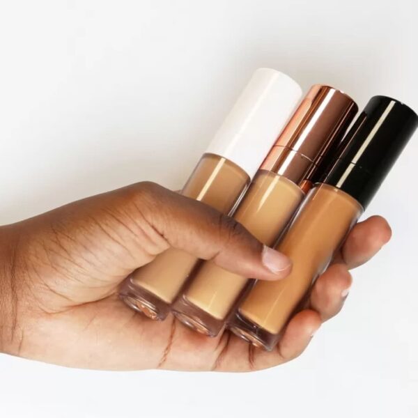 LIGHT concealer liquid emat doux – Image 2